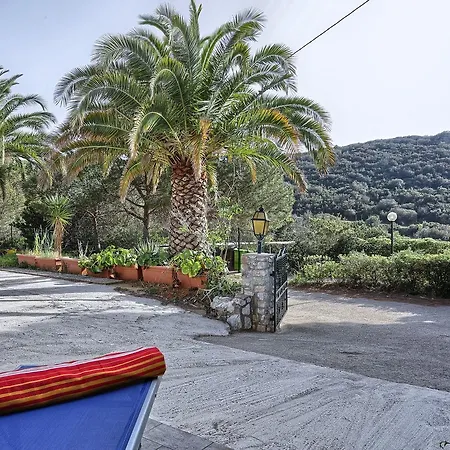 App. Colle Innamorata Trilo 5 *